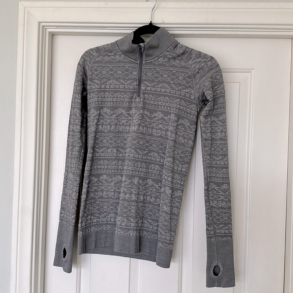 Lululemon women’s long sleeve shirt